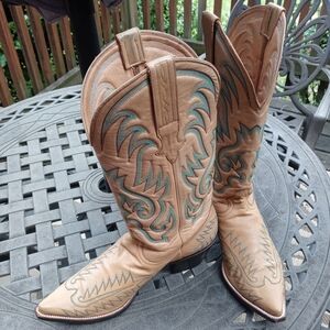 Heritage Boot Company Cowboy Boots, Ladies Sz 9.5!